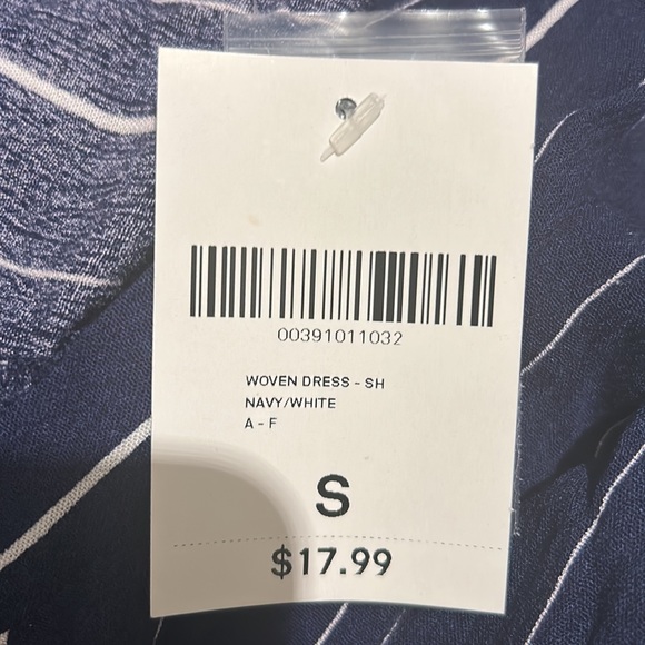 Forever 21 NWT stripped tie dress - Picture 5 of 5